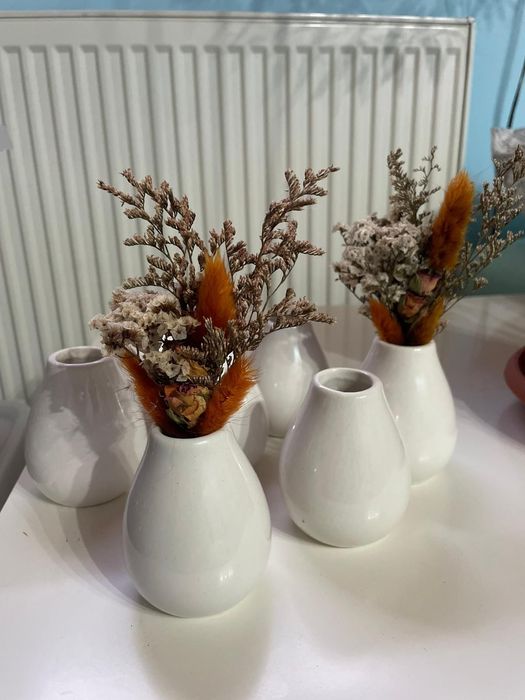 Vând 7 vaze albe 9 cm nuntă sau decorațiuni evenimente sau botez