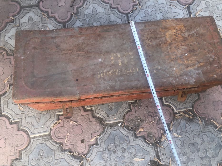 Ящик металлический