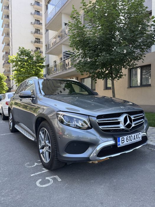 GLC 300 245HP 4x4 2.0 benzina 9GTronic Pachet Amg interior, jante Amg R19