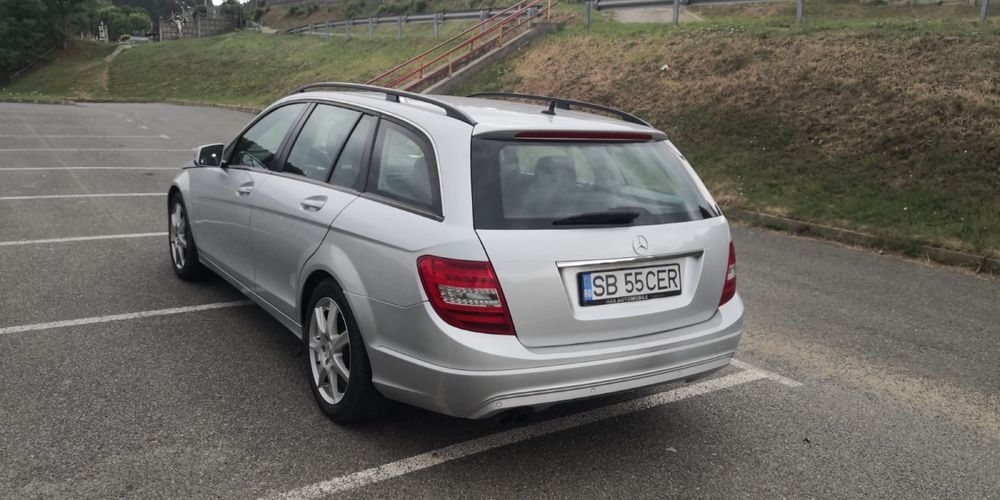 Vind Mercedes -Benz C  break inchidere centralizata  clima  senzori  p