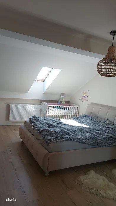 Apartament de vanzare 3 camere 100 mp zona Floresti Horea
