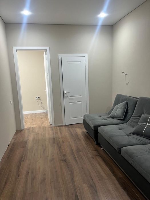 Продаю большой диван б/у