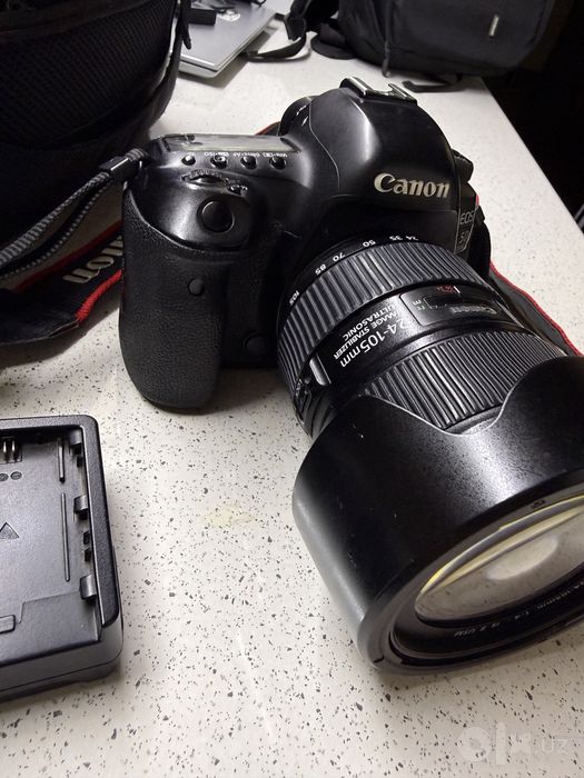 Canon 5D Mark IV