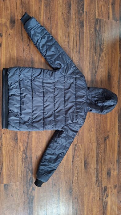 Подарявам зимно яке за момче