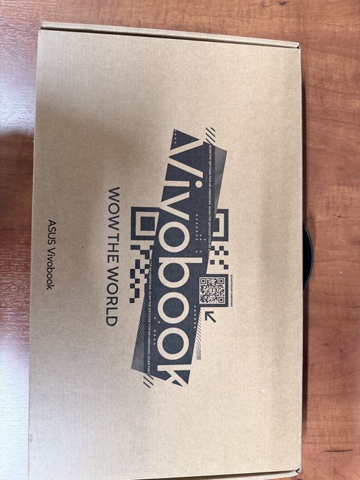 Laptop ASUS Vivobook 15 M1502YA cu procesor AMD Ryzen 5 7430U