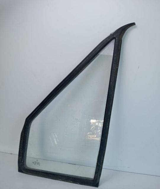 Geam stanga fata Mercedes-Benz Sprinter prima generatie 903