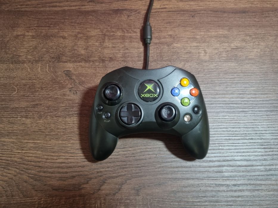 Xbox original и Playstation One