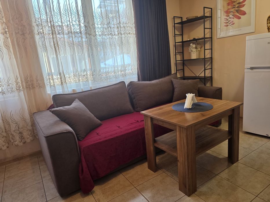 Апартамент за нощувки на центъра