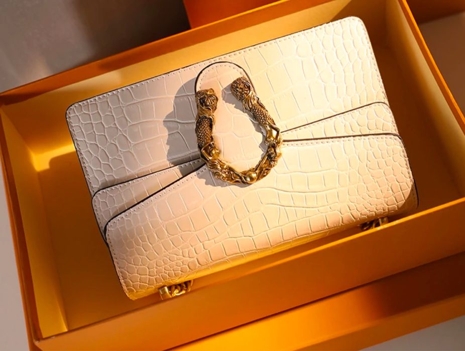 Продаю сумку караганда