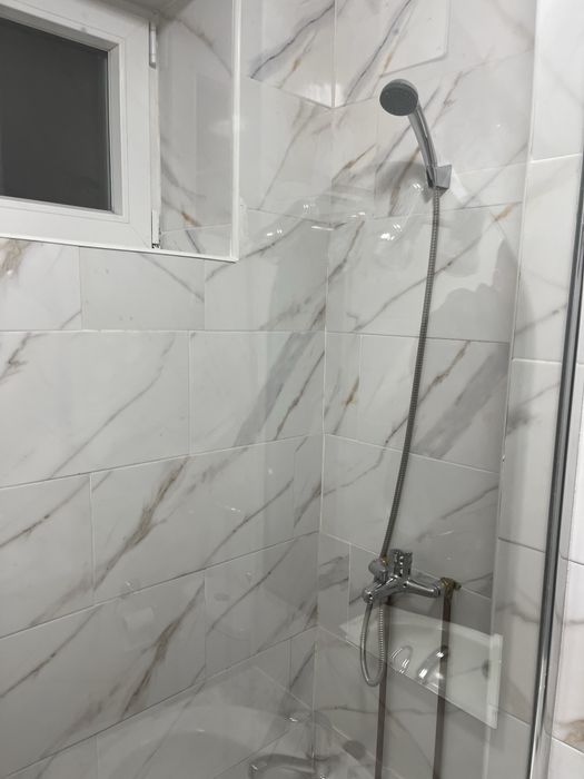 PROPRIETAR , inchiriez ap 2 camere 54 m, calea bascov( RAMADA)1400 ron