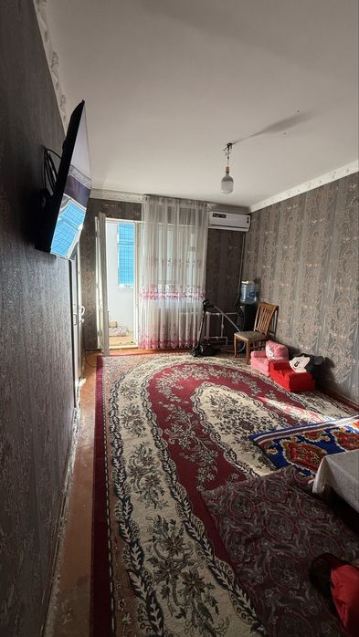 Срочно продается 4 комнатная кв в асалобод-1