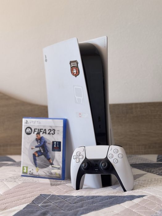 Ps5 със един контролер + подарък една игра