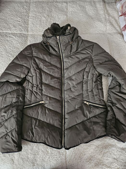 Топло зимно яке в зелен цвят