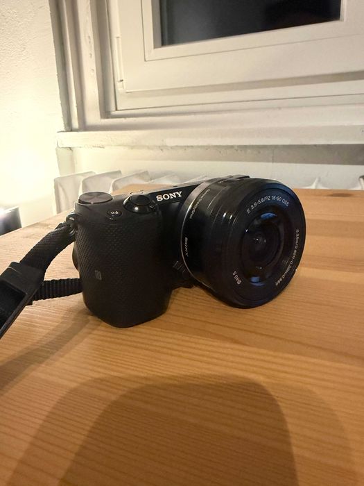 Sony Alpha + 16-50mm OSS + чанта