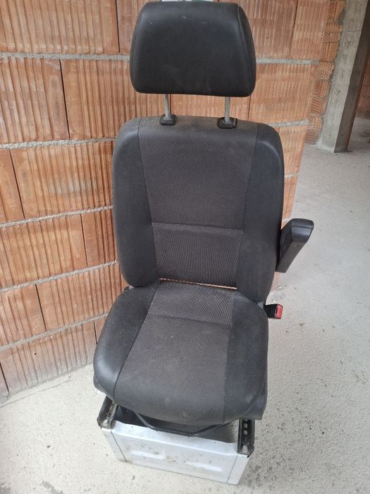 Vand scaun mercedes  213  CDI