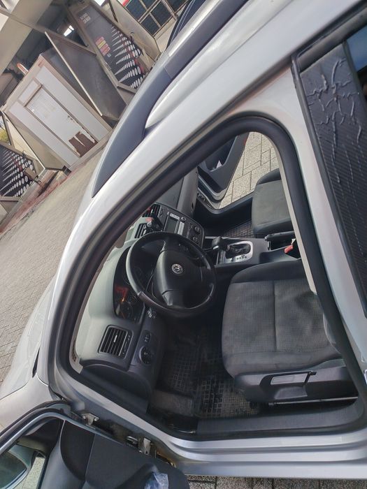 Volkswagen Golf 5 Break – 1.9 TDI – Cutie Automată