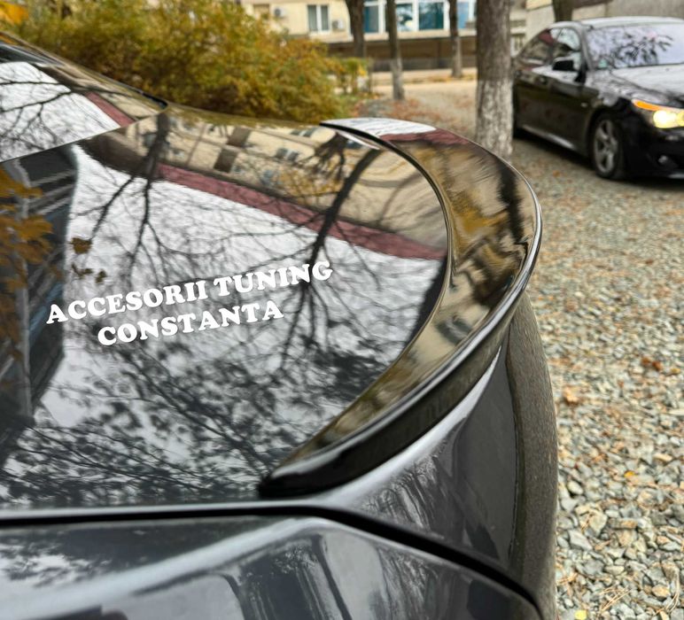 Eleron Portbagaj - BMW F10 Performance Negru Lucios