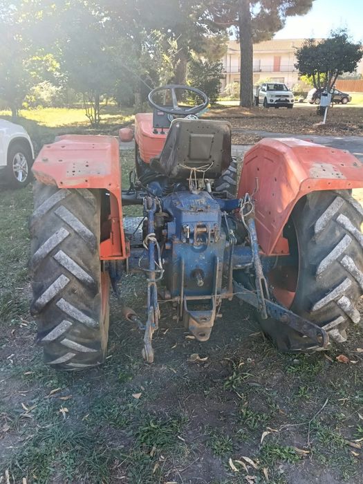 Vând tractor sumedenie delfino