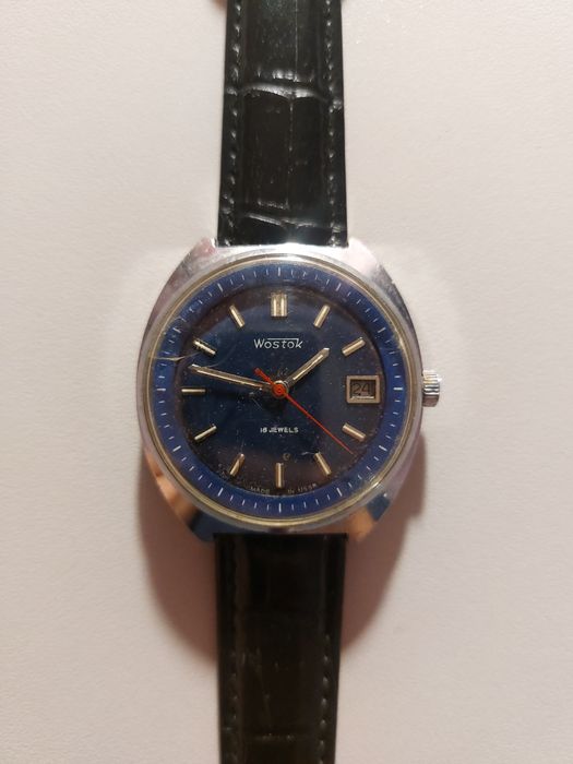 Оригинален съветски механичен часовник Wostok.