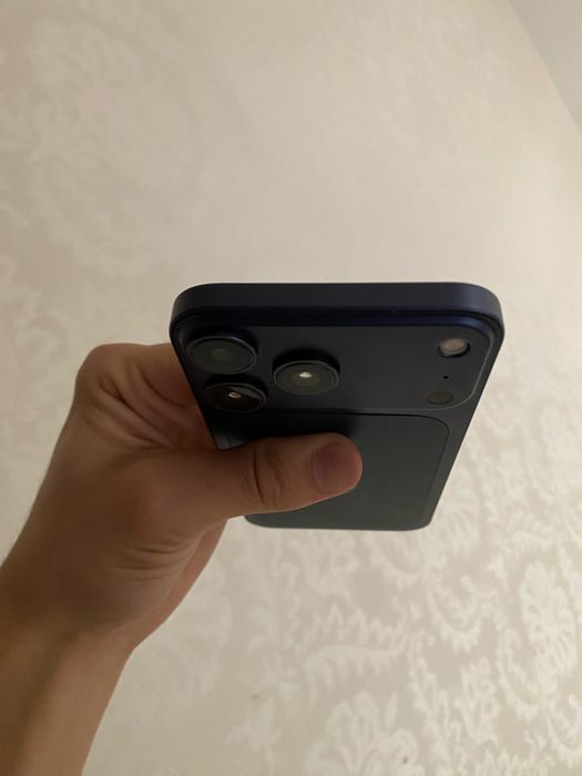 Iphone xr 17 pro korpusda