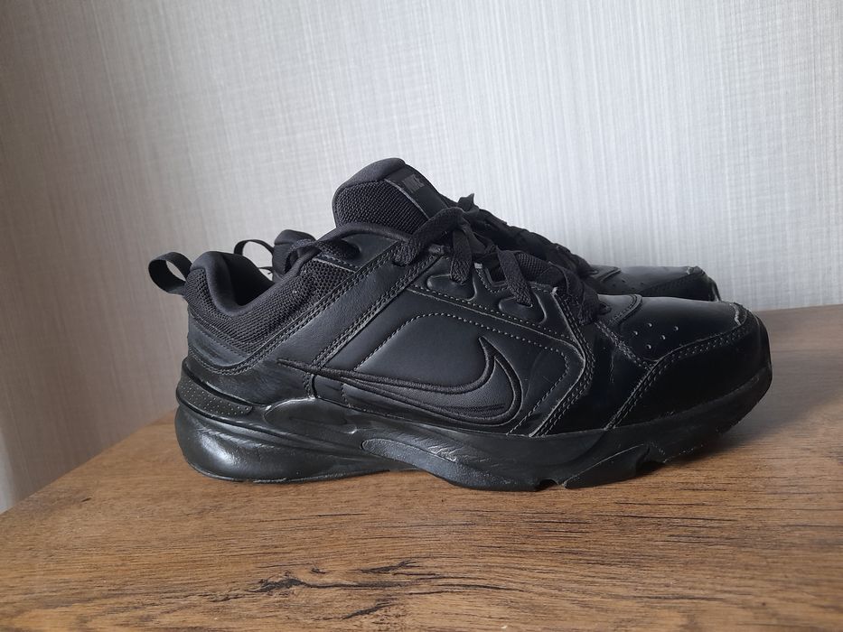 Nike маратонки 42 номер.