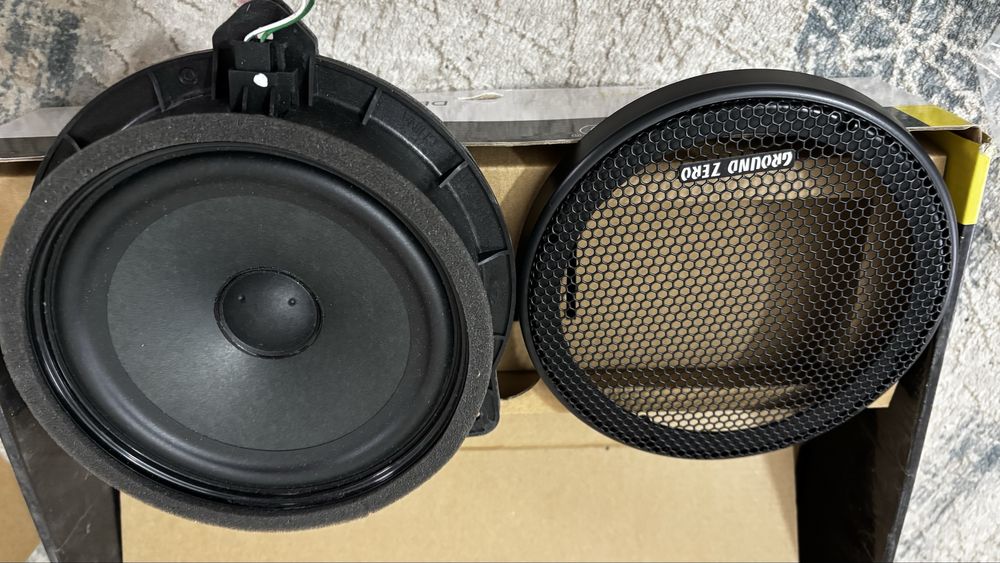 Колонки для машины