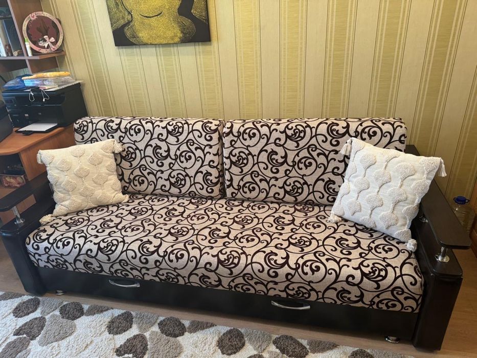 Продам диван состояние идеальное