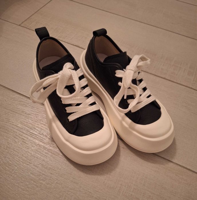 Pantofi piele noi 39