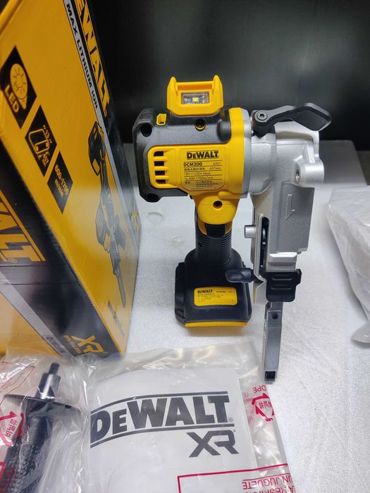 dewalt Ленточная шлифмашина (напильник).