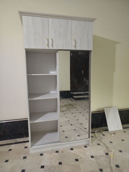 Shfaner sotuvda yangi narsa tez va arzon sotiladi sovgasiyam bor