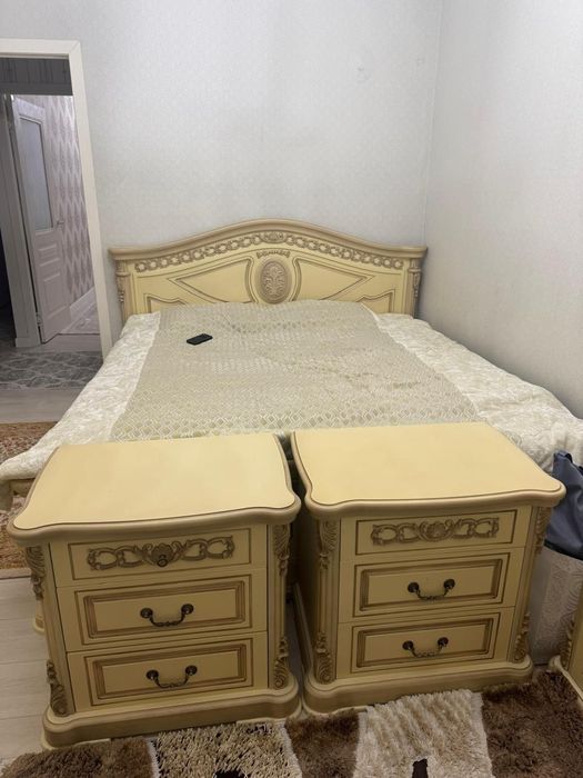 Спальный гарнитур