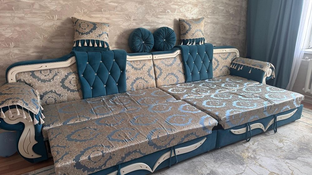 Продается диван.