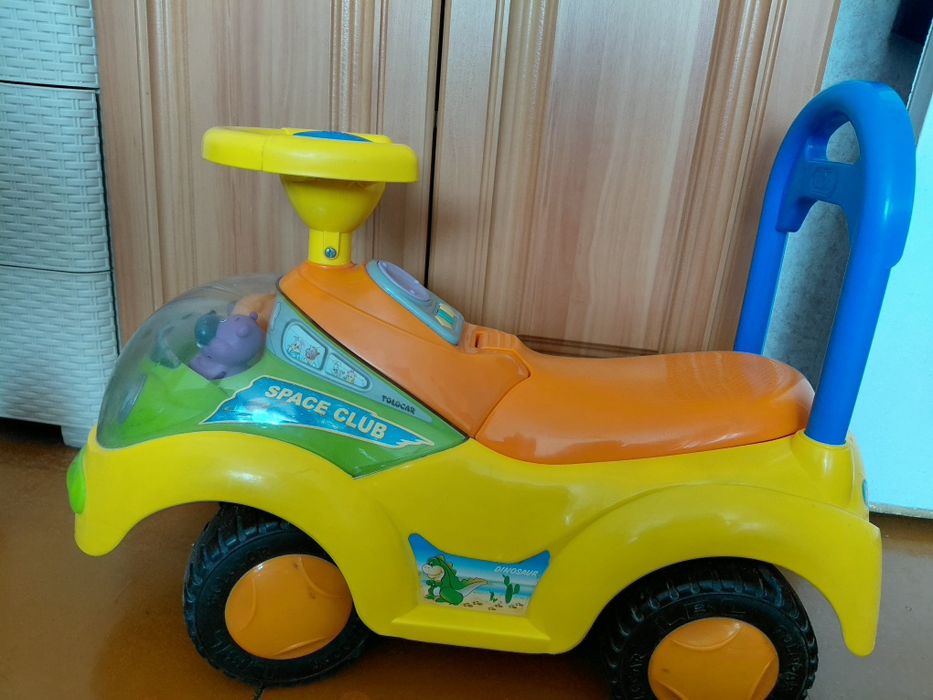 Качеля, толокар, самокат