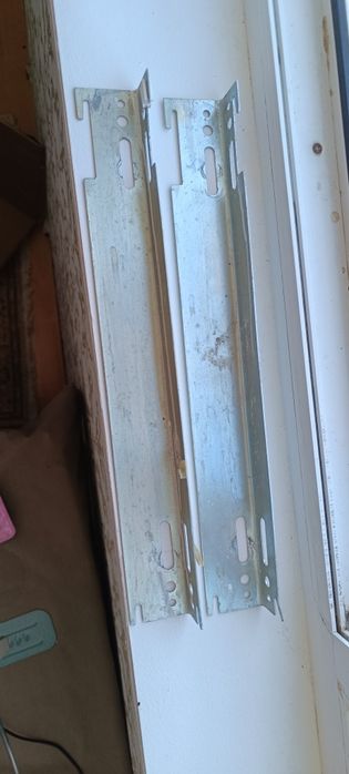 Крепления для стальных батарей