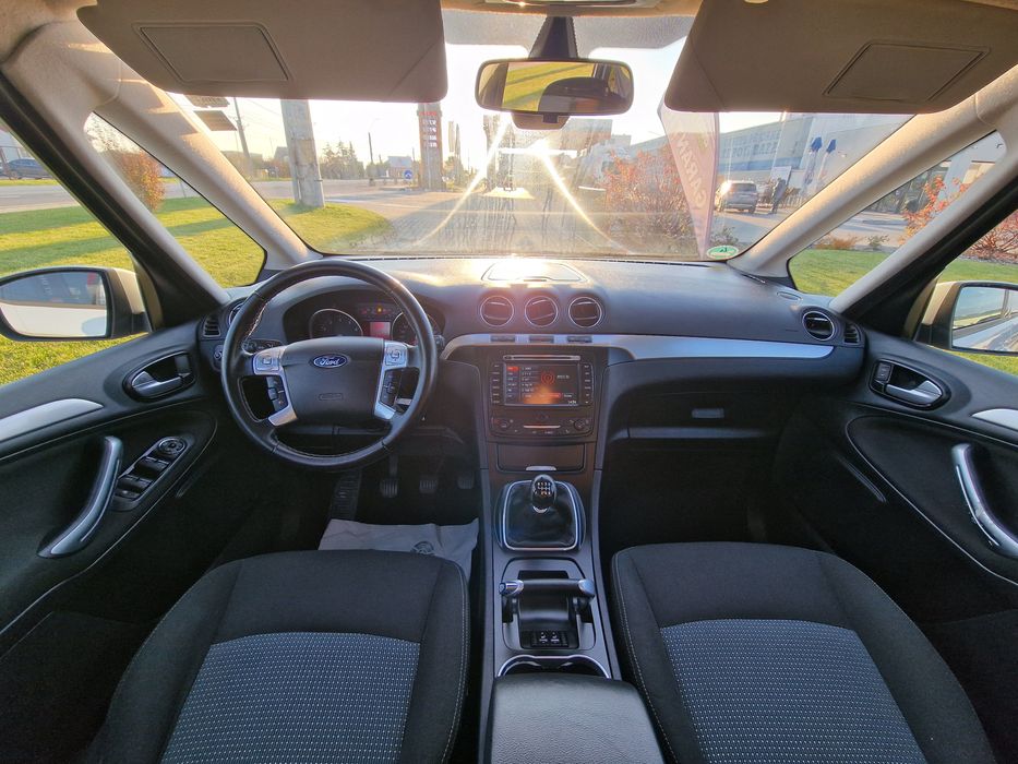 Ford Galaxy 1.6 EcoBoost-160CP-Acum si in Rate-7 Locuri-2013-Navigatie