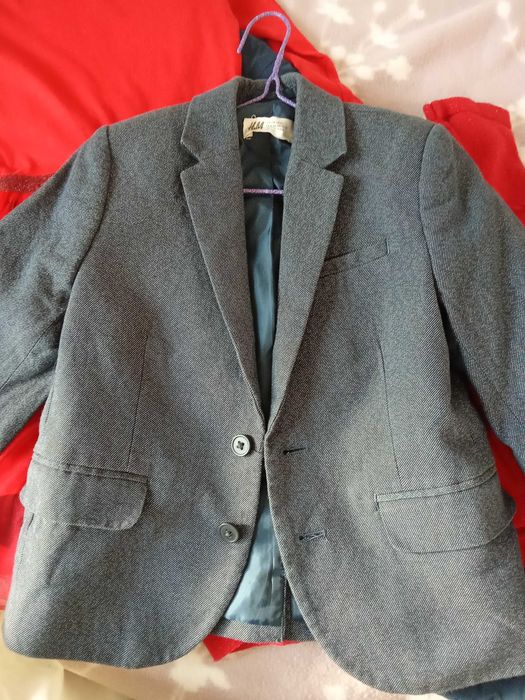 Детско сако HM за момче 4-5 г. -10 евро.