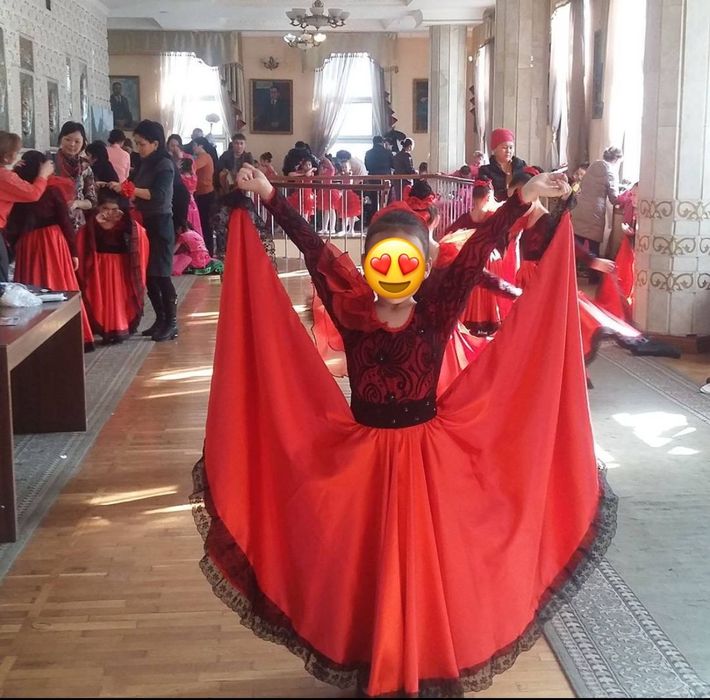 Испанский платье.Срочно!!!