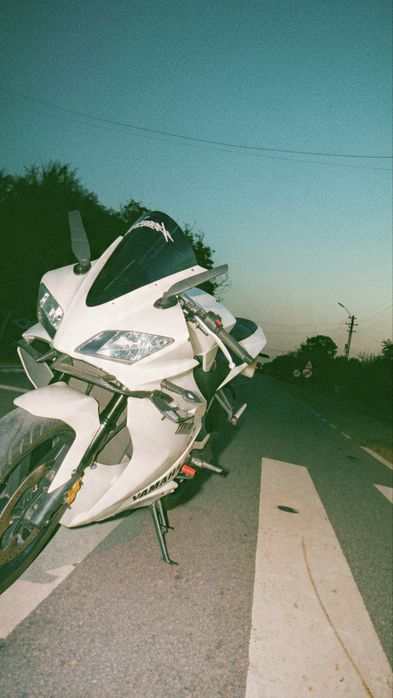 Yzf R125 2009.