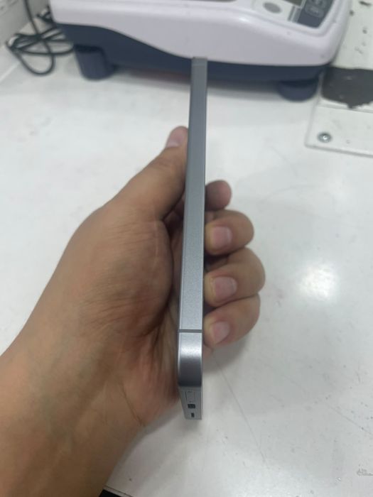 Samsung S25 fe. В идеальном состоянии