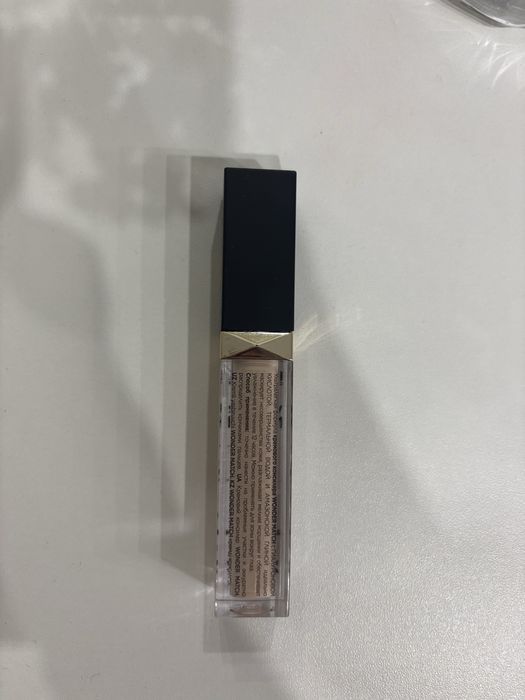 продаю консилер от evelin