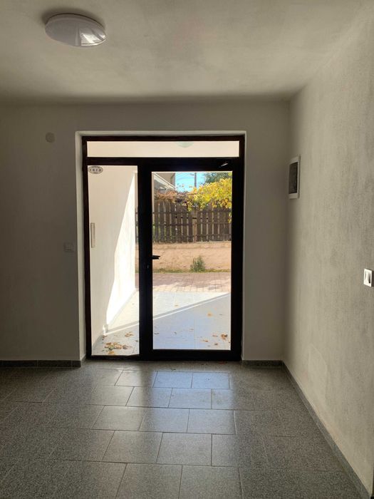 Продава се Тристаен апартамент в Карлово - 70 кв.м за 1166 €/кв.м - Снимка #9