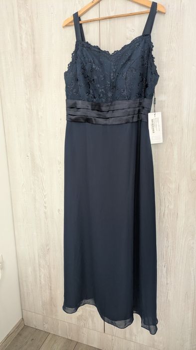 Официална рокля JJ's house нова EU 46