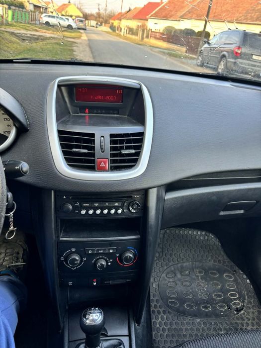 Peugeot 207 sw 2010