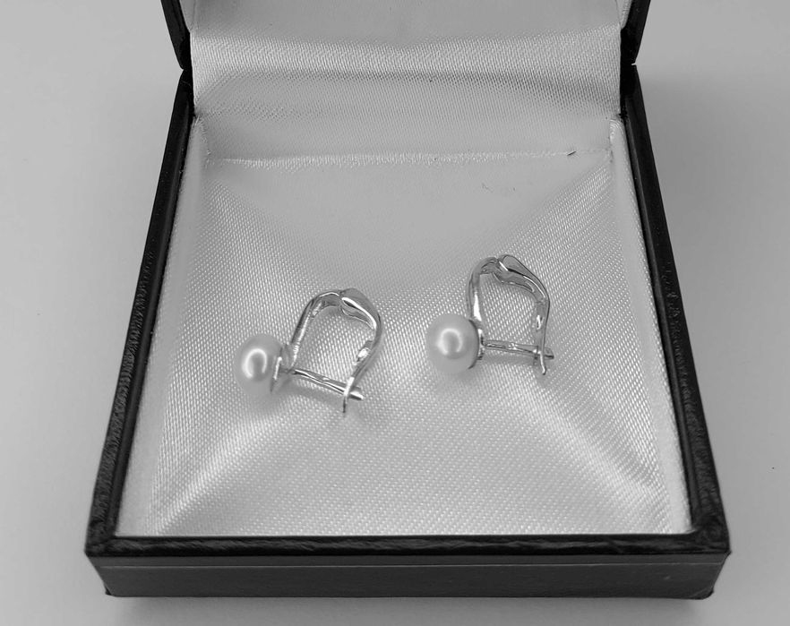 Сребърни обеци с перла
