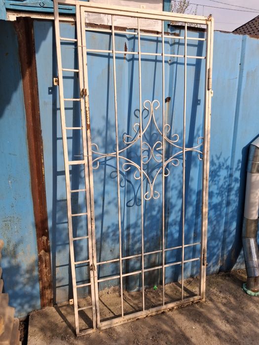 Двери решетчатые