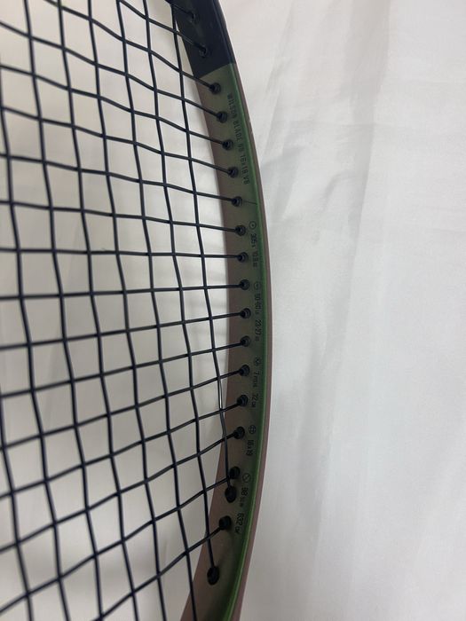 wilson blade 98 (16x19) V8
