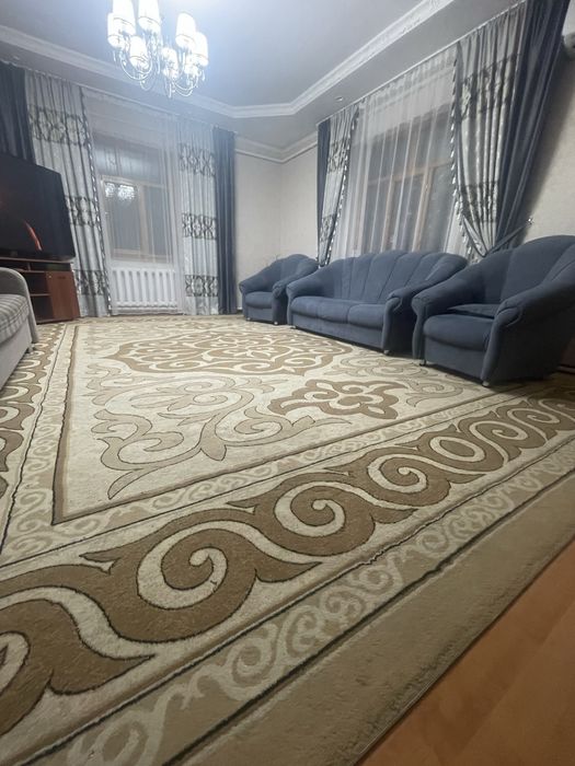 Ковер толстый большой