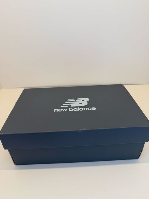 100% Оригинални New Balance 9060 в размер 38