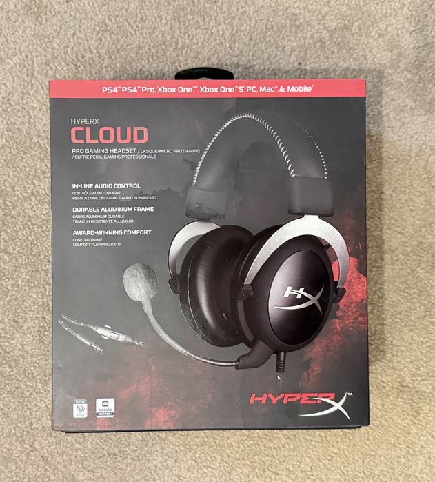 Игровые наушники HyperX Cloud