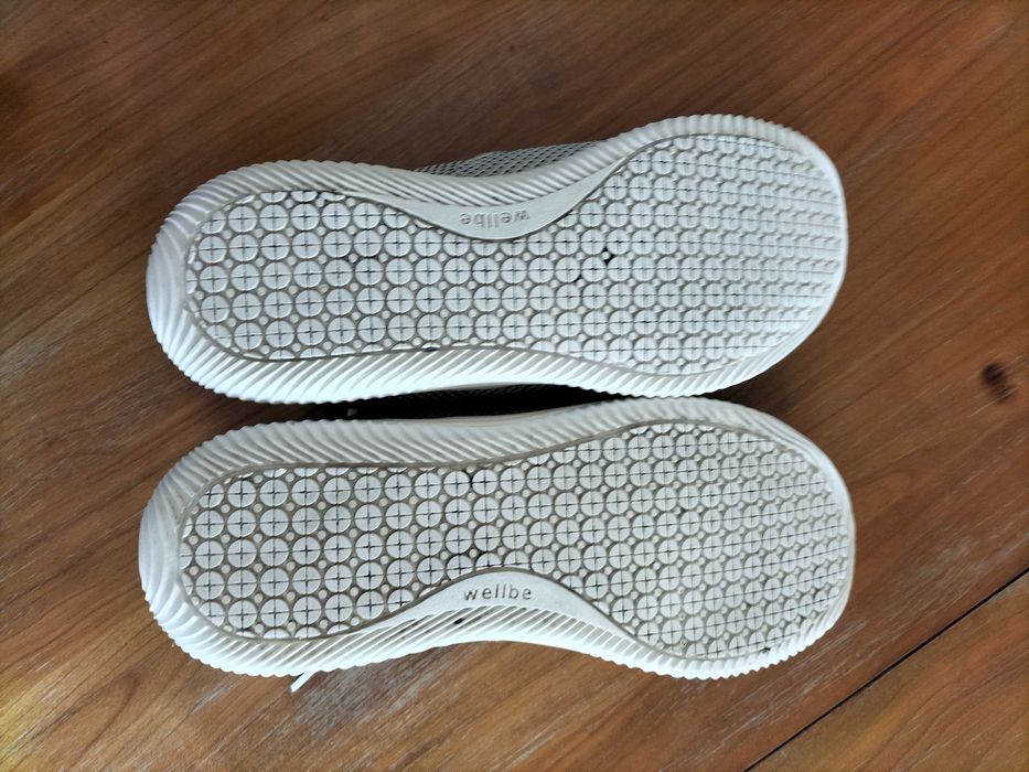 Adidași mărimea 40 int. 26,5 cm